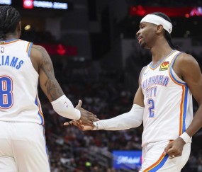 bob半岛体育-雷霆战胜火箭后，主帅盛赞亚历山大和杰伦·威廉姆斯的进攻表现