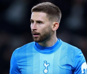 bob半岛体育登录入口-英媒：以防维卡里奥离队，热刺在秘密关注顶级门将