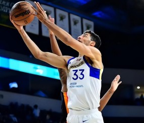 bob半岛体育官方网站-在发展联盟都表现平平，勇士双向合同锋线还能守住这份合同吗？